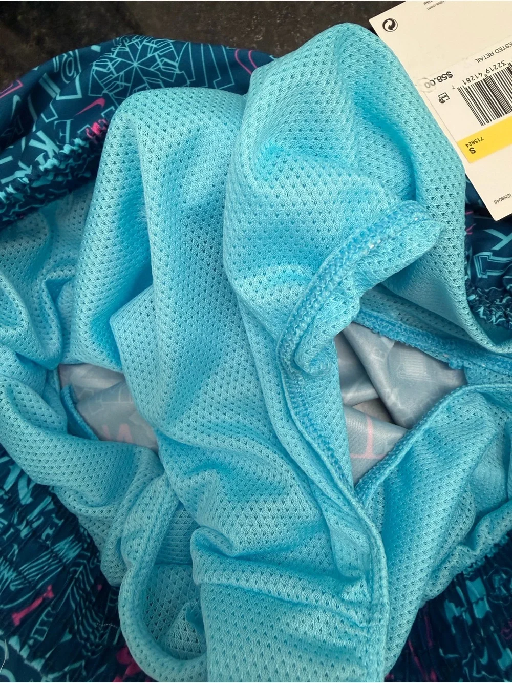 Nike Men’s Blue Graphic Swim Shorts size S new!!